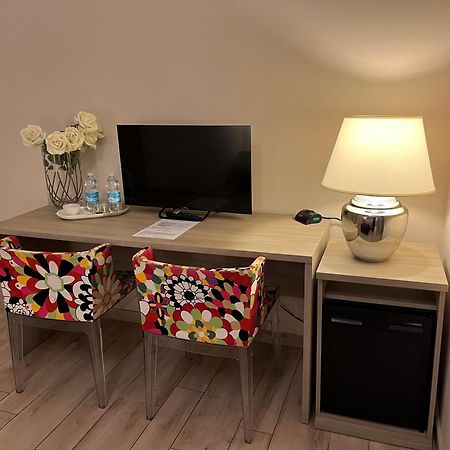C.A.V. B&B Curiel20 San Donato Milanese Eksteriør billede