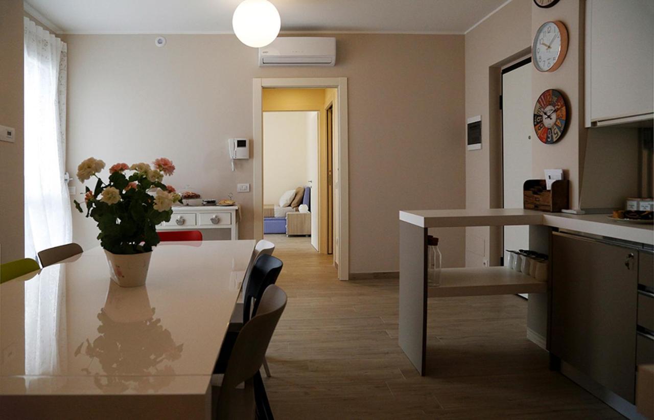 C.A.V. B&B Curiel20 San Donato Milanese Eksteriør billede